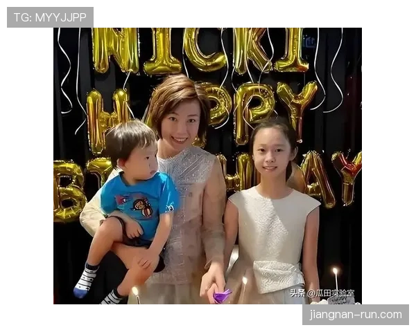 张怡宁退役后这生活也太爽了吧，每天睡到自然醒还顿顿吃火锅？
