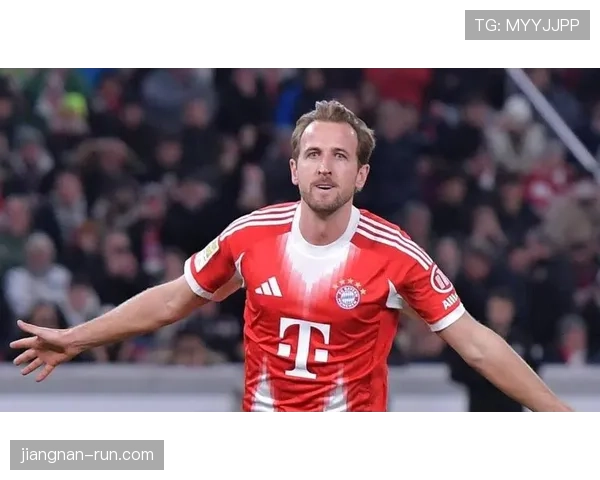 哈里·凯恩球场上像狙击手，下了场像隔壁楼的暖男，反差也太让人怀疑人生